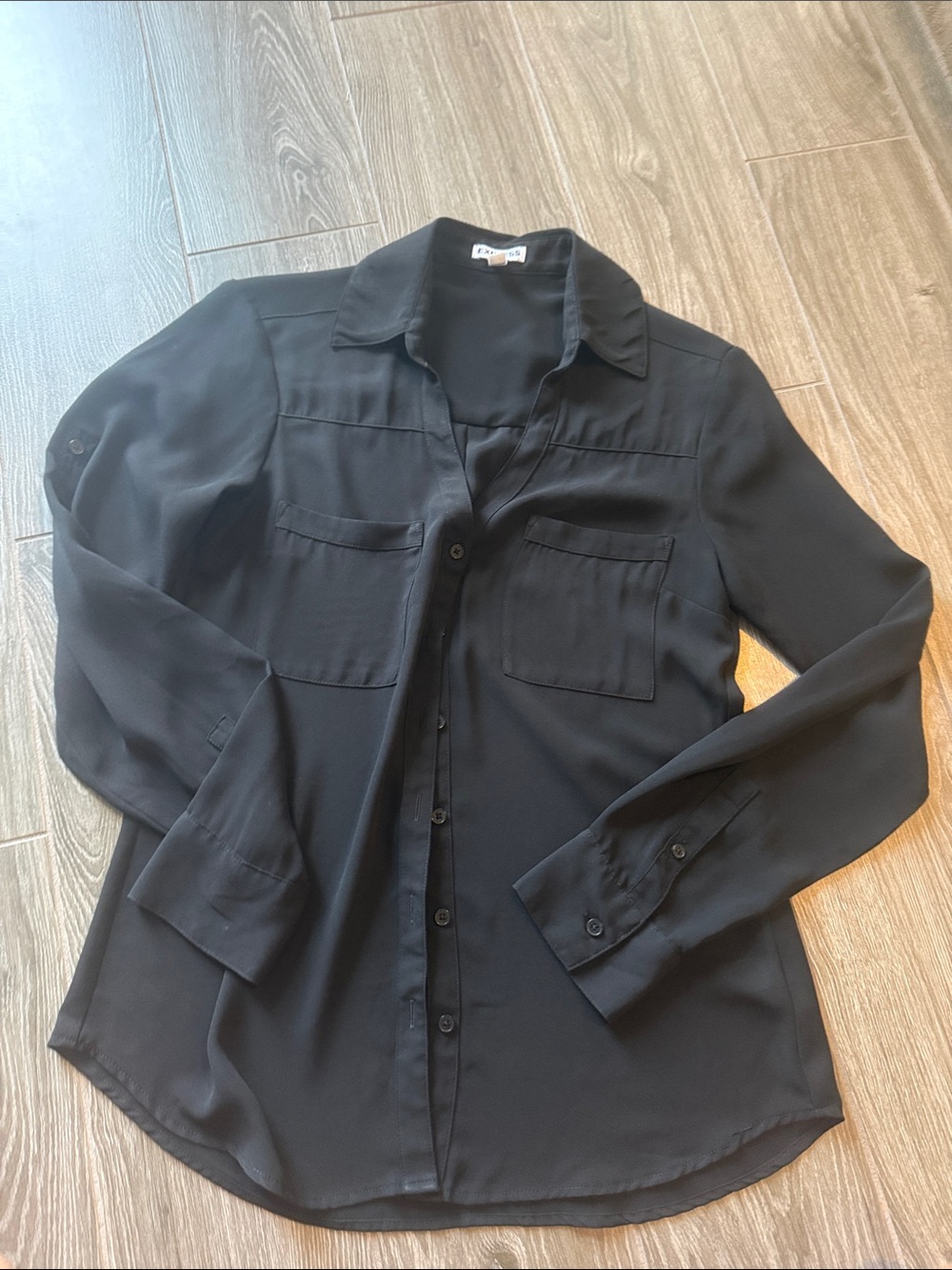 Express Black Button-Down blouse flowy xs